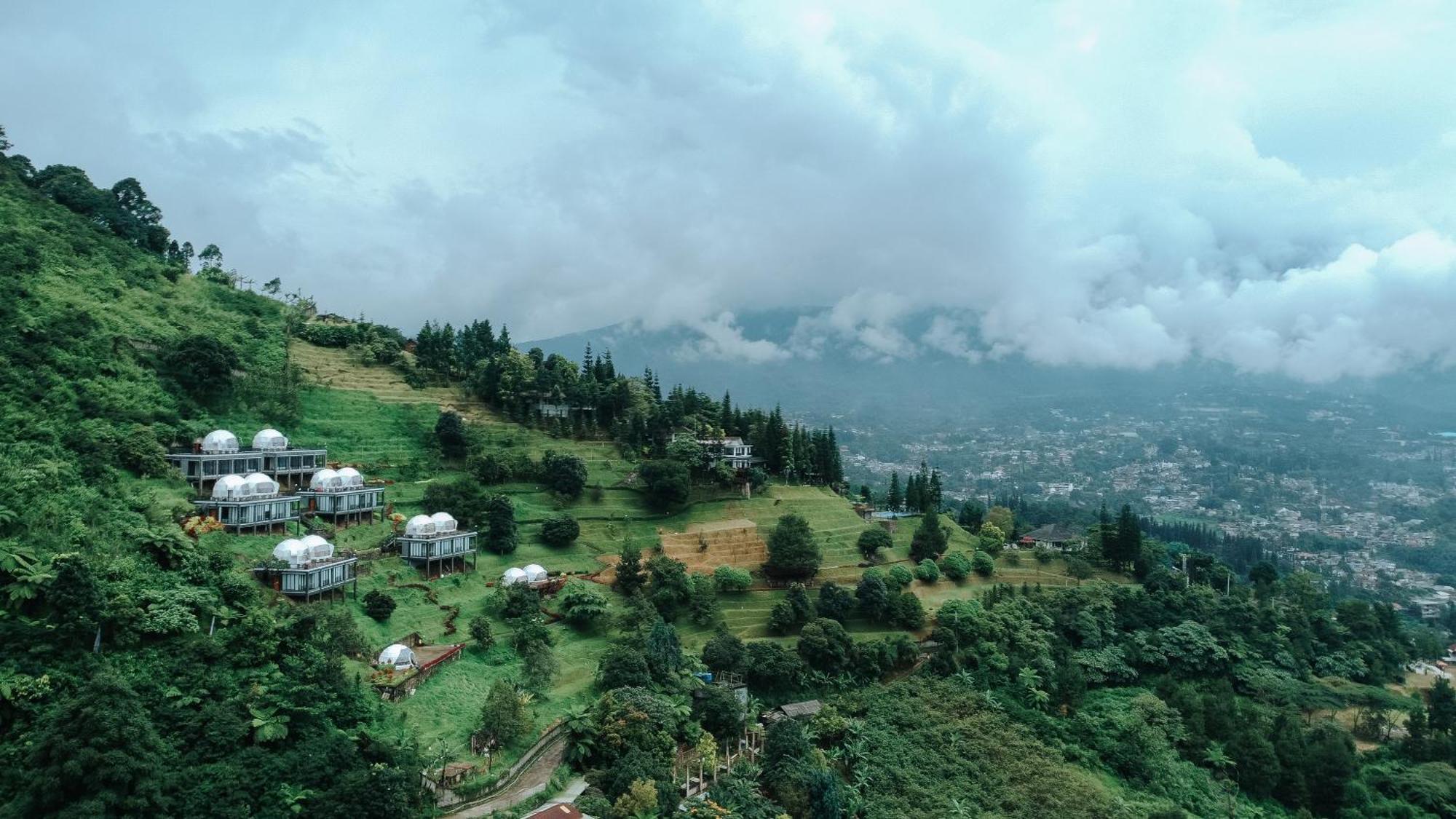 Damar Langit Resort Cisarua Kültér fotó