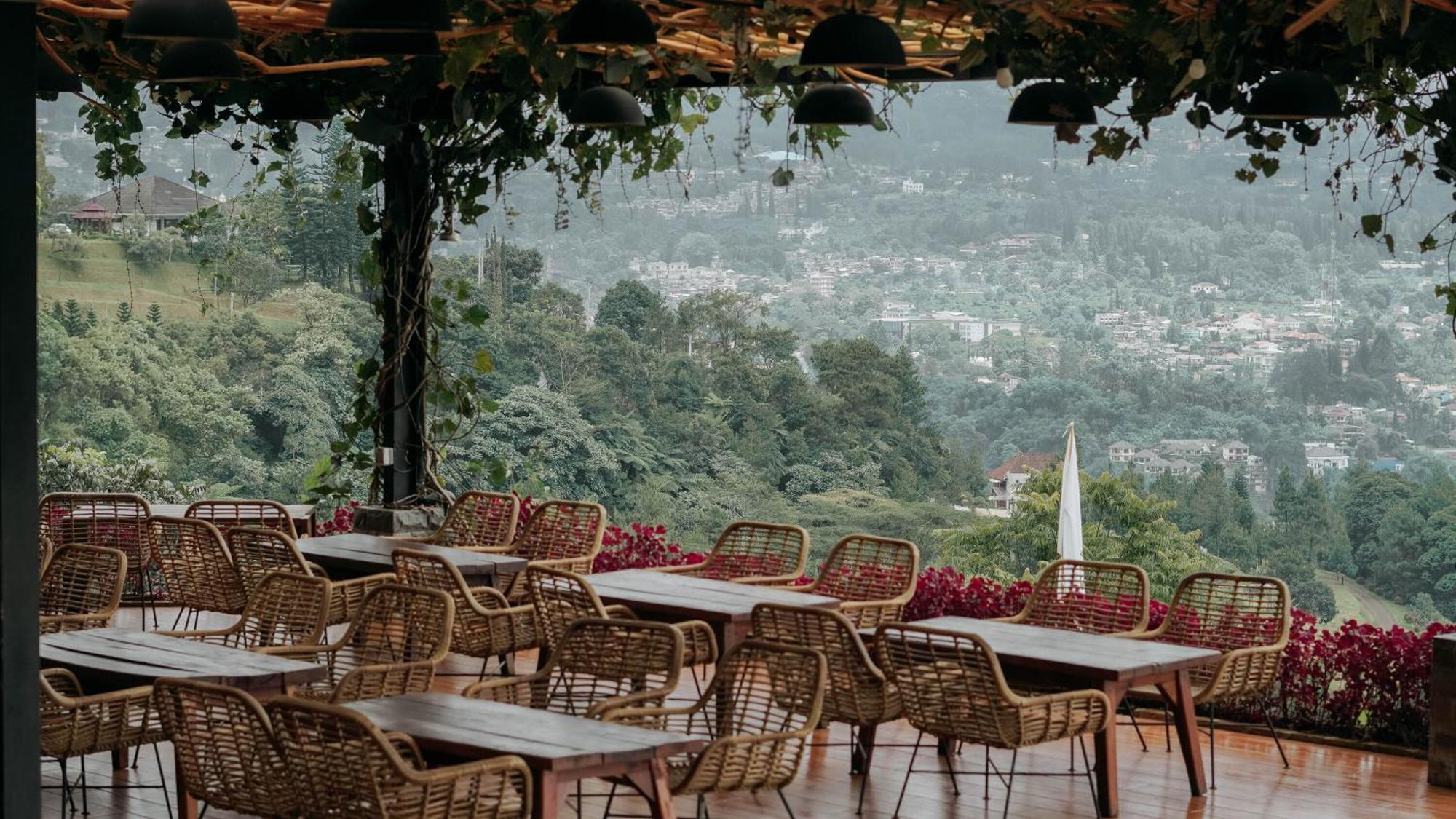 Damar Langit Resort Cisarua Kültér fotó