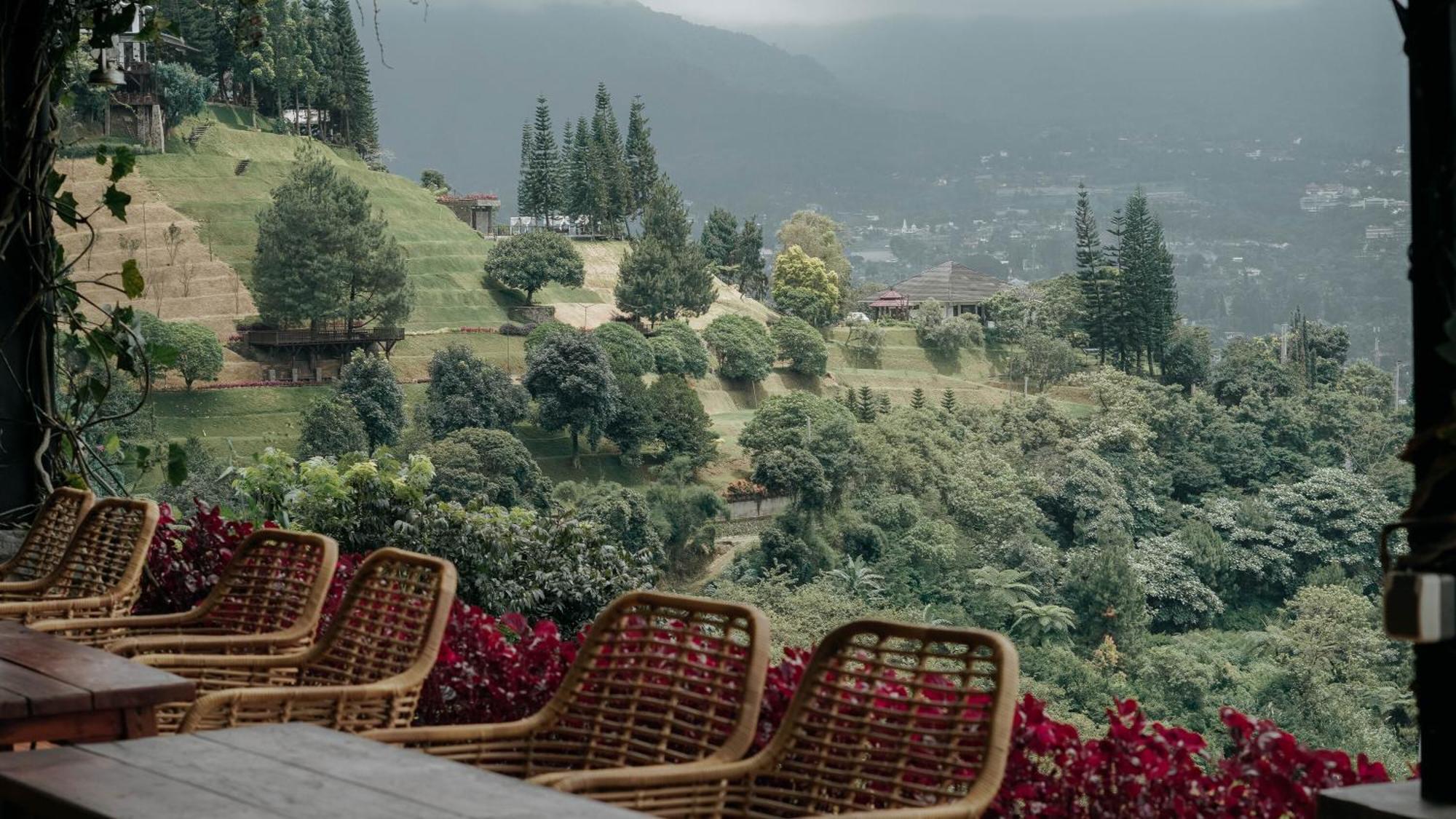 Damar Langit Resort Cisarua Kültér fotó