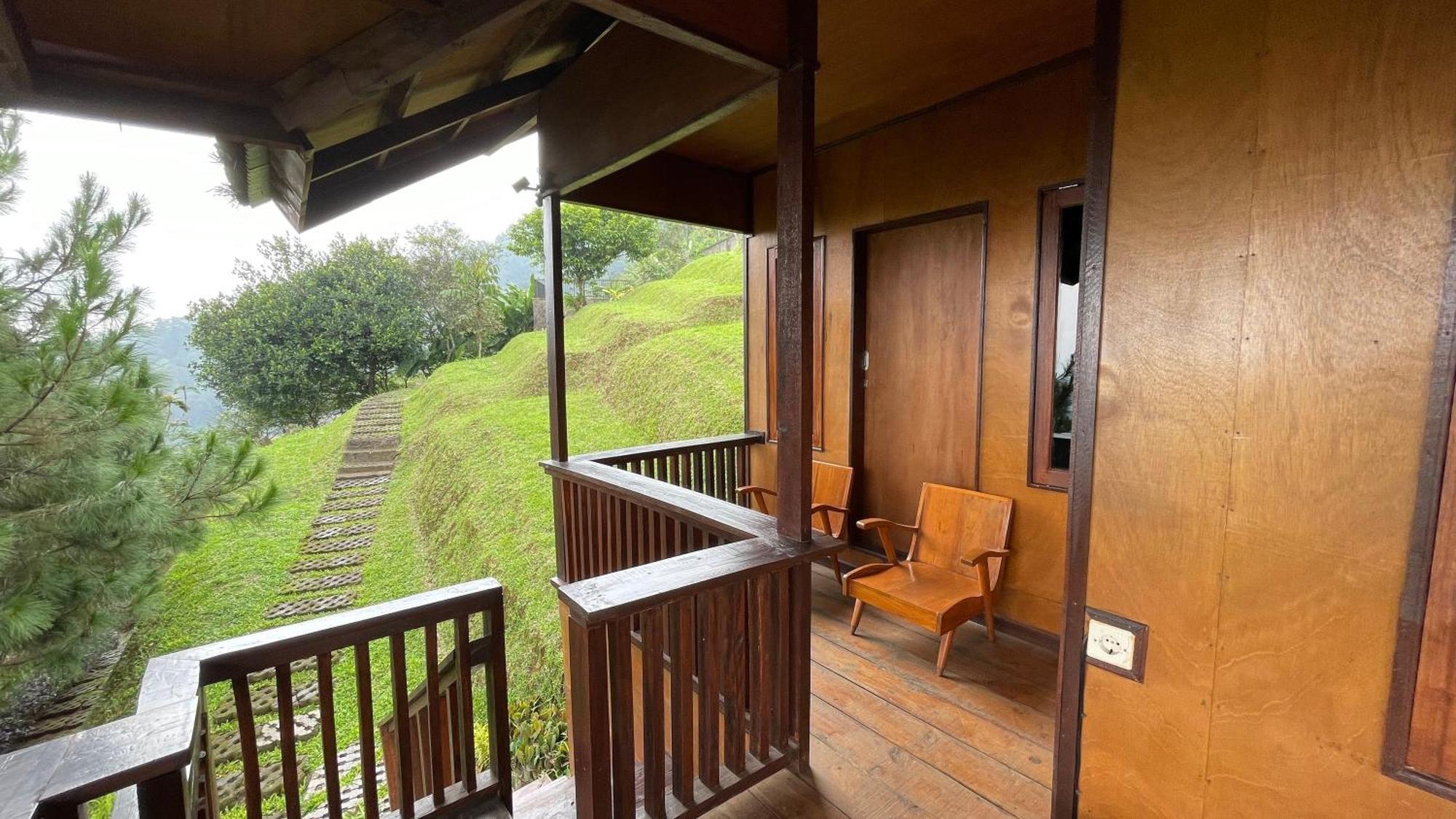 Damar Langit Resort Cisarua Kültér fotó