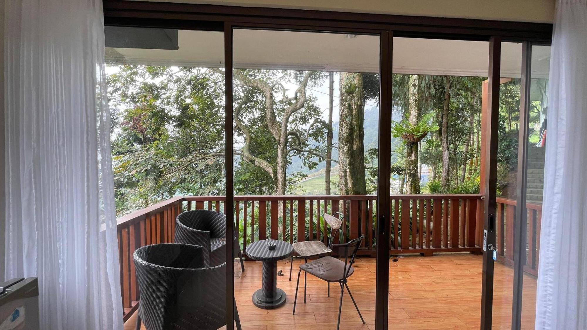 Damar Langit Resort Cisarua Kültér fotó